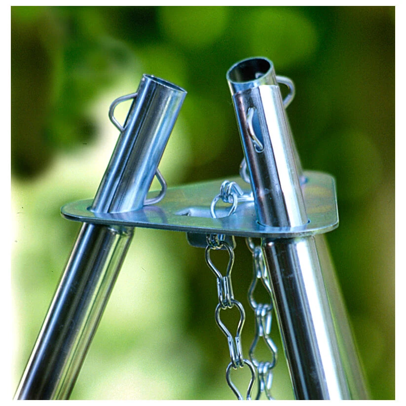 Coghlans Dreibein-Grill - Réchaud à Combustible Sec 2 Coghlans Dreibein-Grill - Réchaud à Combustible Sec – Image 2